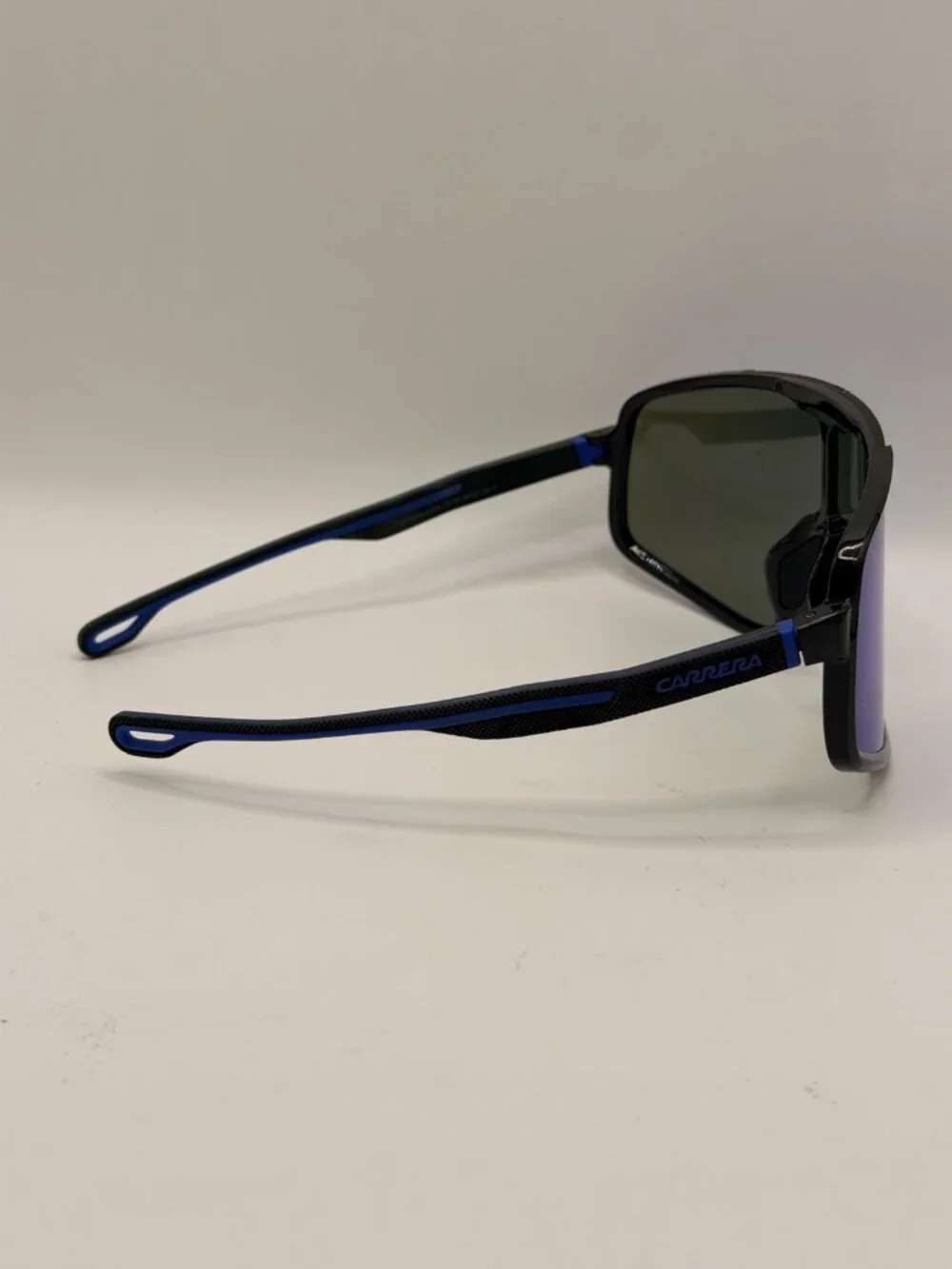 Carrera new black